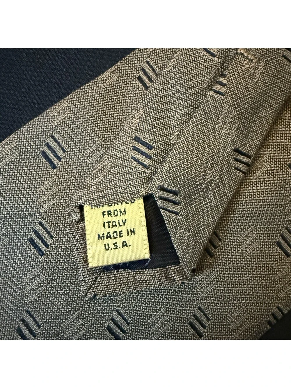 Donna Karan Signature 100% Silk Tie Brown  Geometric USA 60” Wide 4”